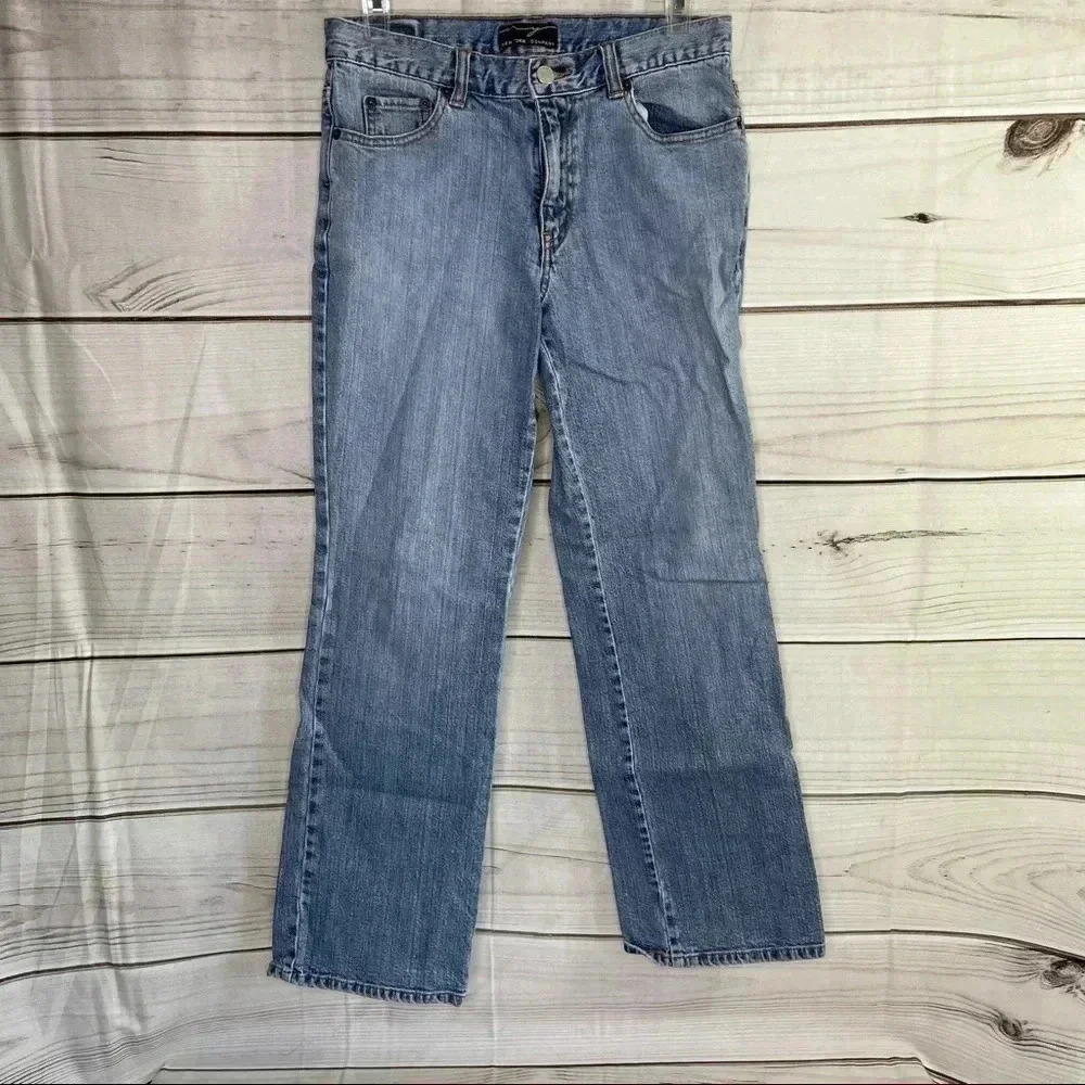 New York & Company Straight Leg Jeans Women 6 Petite Blue Light Wash Mid Rise
